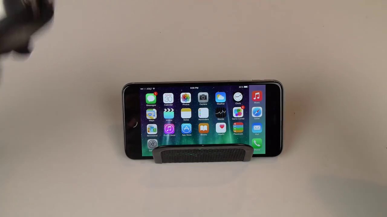 What Happens If You Taser an the iPhone 6 plus ?!