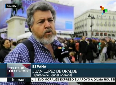 Españoles inician vigilia en solidaridad con los refugiados