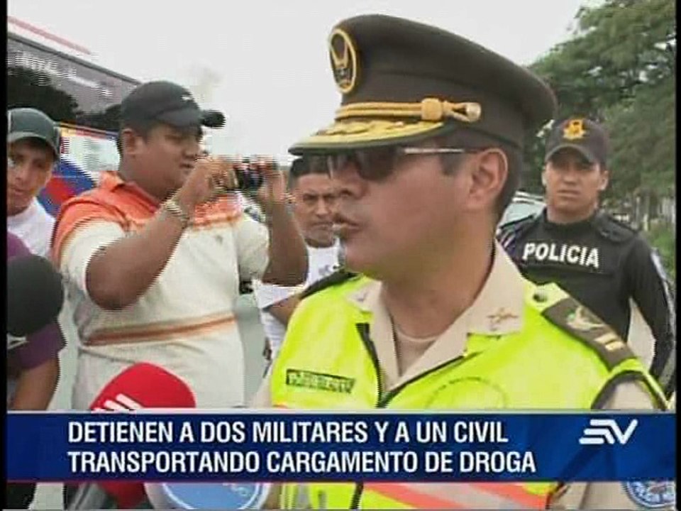 Militares detenidos con droga