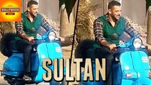 Salman Khan Rides Scooter | SULTAN On Location | Bollywood Asia
