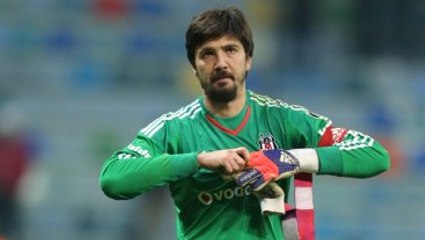 Beşiktaş Taraftarı, Hatalı Gol Yiyen Tolga'ya Yoğun Tepki Gösterdi