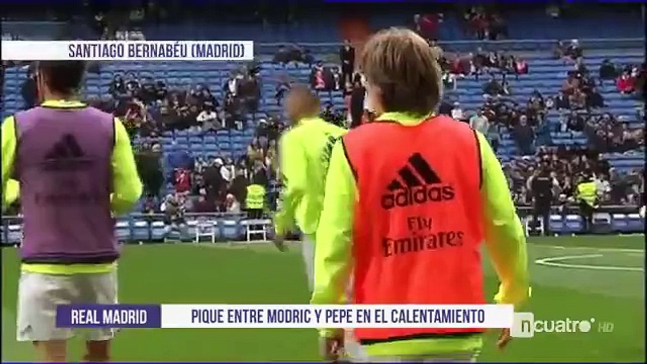 Luka Modric y Pepe tienen una discusión durante el calentamiento ante Rayo