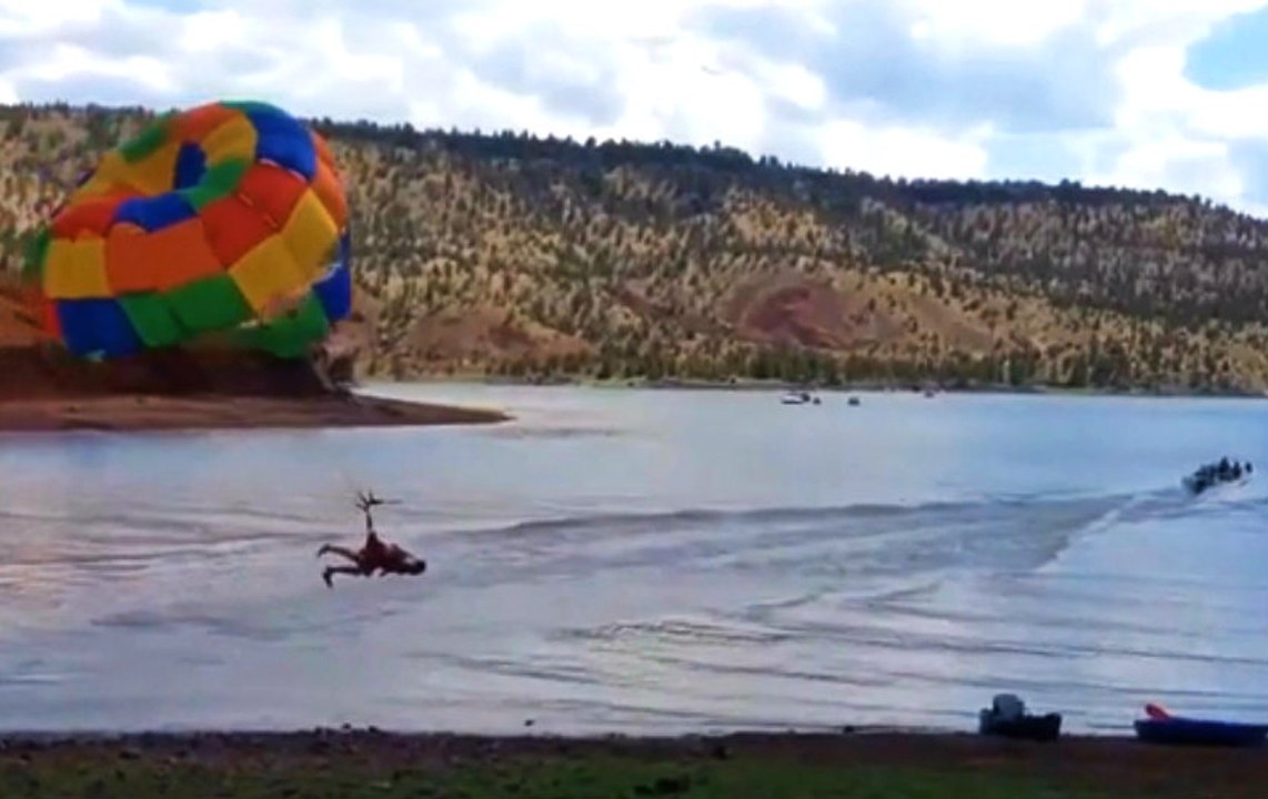 Parasailing Yaparken Yere Kapaklandı