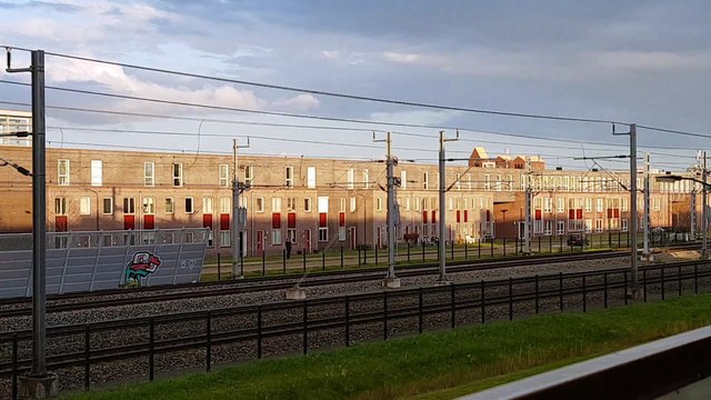 Quand tu attends le passage d'une locomotive à vapeur depuis des heures et qu'un train te cache la vue... Fail