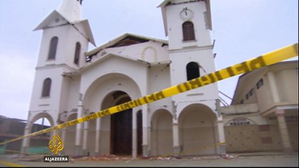 Ecuador Earthquake: Thousands of people wait for aid