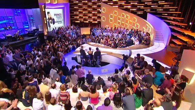 Interview de Prince au Grand Journal (2011)