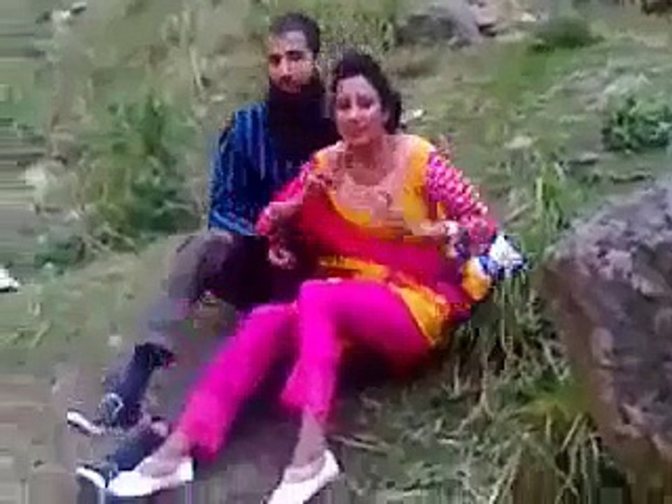 مولوی نے 17 سیکنڈ میں لڑکی کو ہلا کے رکھ دیا ...