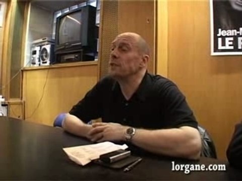 Alain Soral présente ER