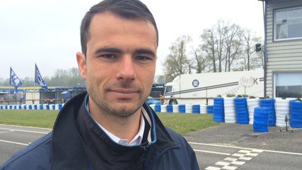 Guillaume a toujours un œil sur la course