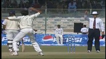 Great Piece of Bowling.......Muhammad Asif Destroyed Indian Batting line