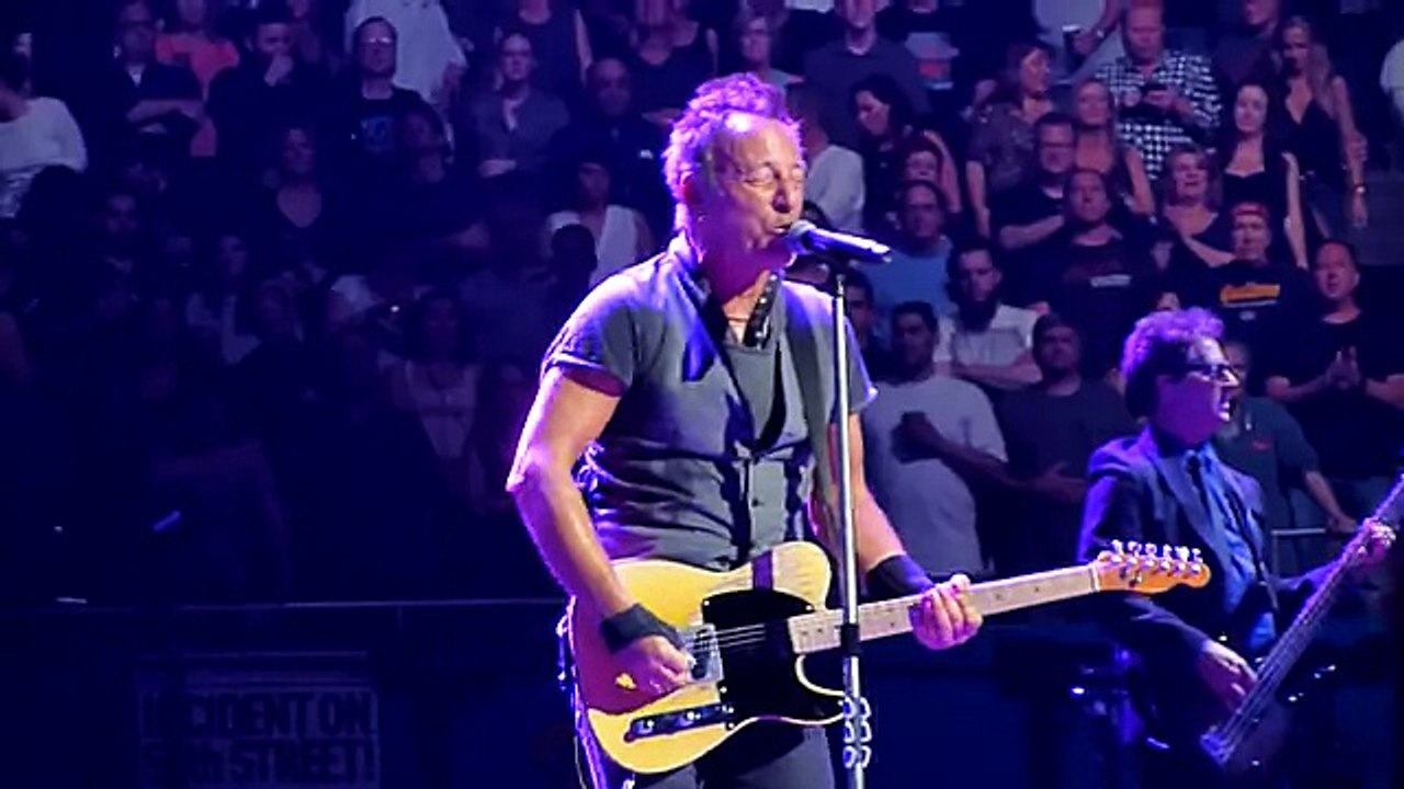 Crush On You - Bruce Springsteen - Los Angeles Sports Arena - 19th March 2016