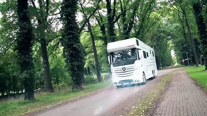 Vario Mobil Alkoven 1200 - le camping-car PL de luxe