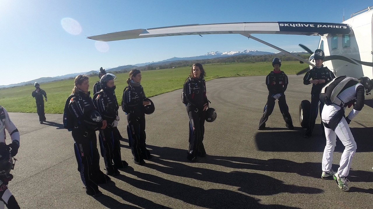 VR4  : 1er jour de stage de l'équipe de France féminine à Pamiers (embarquement)