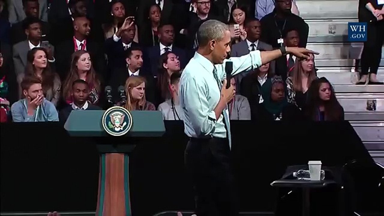 Watch Young Voters in London Go Nuts For Hillary Clinton, Laugh at Bernie