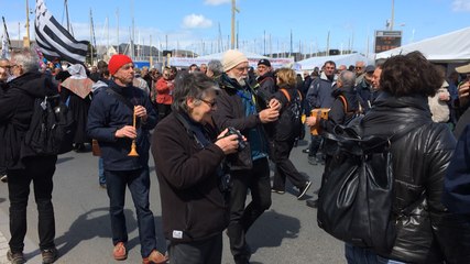 Fête de coquille. Un démarrage en fanfare