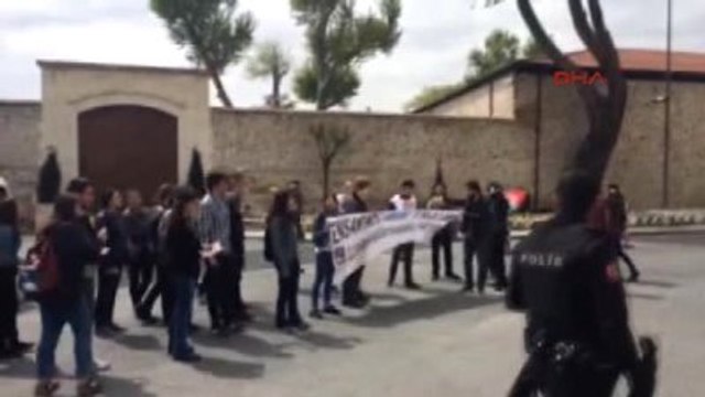 Dolmabahçe'de Ensaf Vakfı Protestosuna Polis Müdahalesi