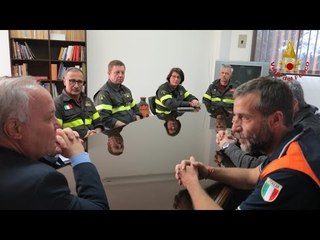 Terremoto Ecuador - I Vigili del Fuoco italiani arrivano a Quito (23.04.16)