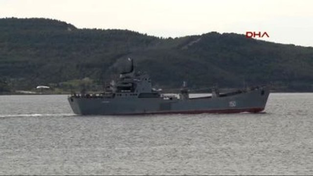 Çanakkale Rus Savaş Gemisi Çanakkale Boğazı'ndan Geçti