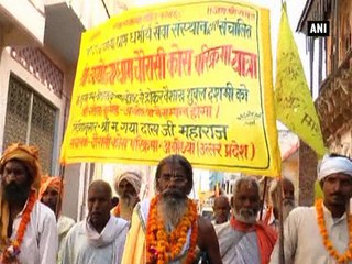 Hindu saints begin procession for salvation in Ayodhya