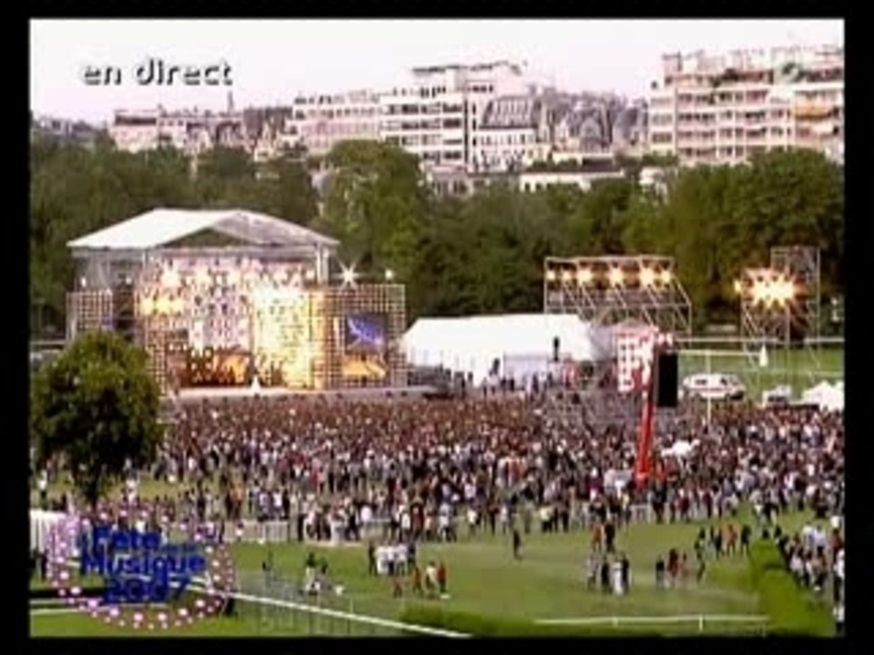 Amel Bent - Hero (live)