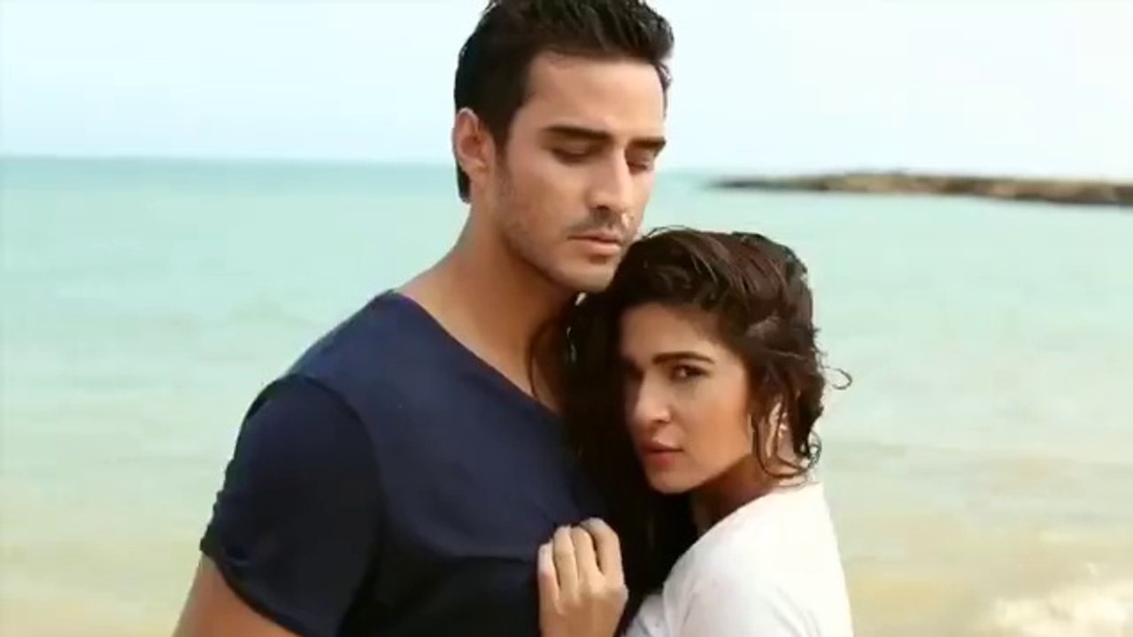 Behind the scene at the sizzling Pepe Jeans shoot feat. Ayesha Omar