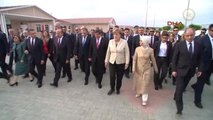 Nizip - Başbakan Davutoğlu ve Almanya Başbakanı Merkel Nizip'te Kamptaki Anaokulu Ziyaret Etti