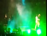 Prince kicks Kim Kardashian off stage FULL VIDEO