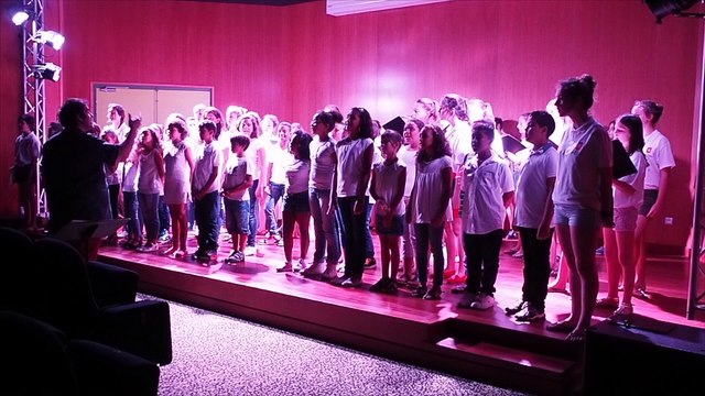 [École en choeur] Académie de la Réunion - École Primaire de la Confiance à Sainte Marie