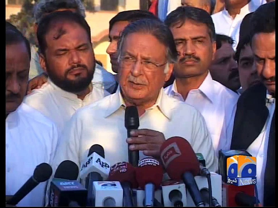 Rashid says Imran running away from commission -23 April 2016