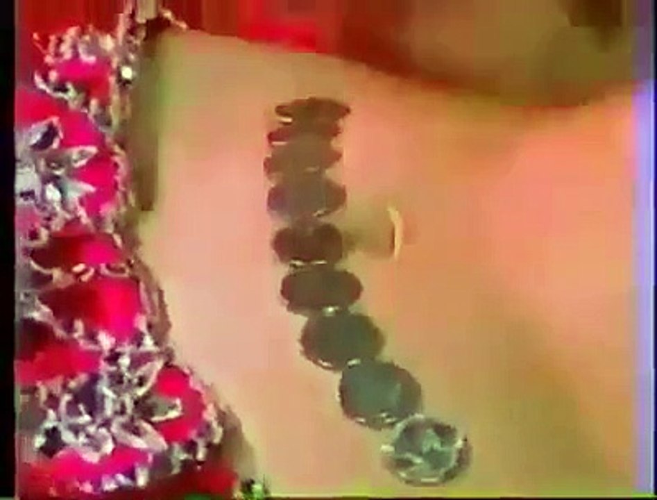 BEST GIRLS IN THE VIDEO