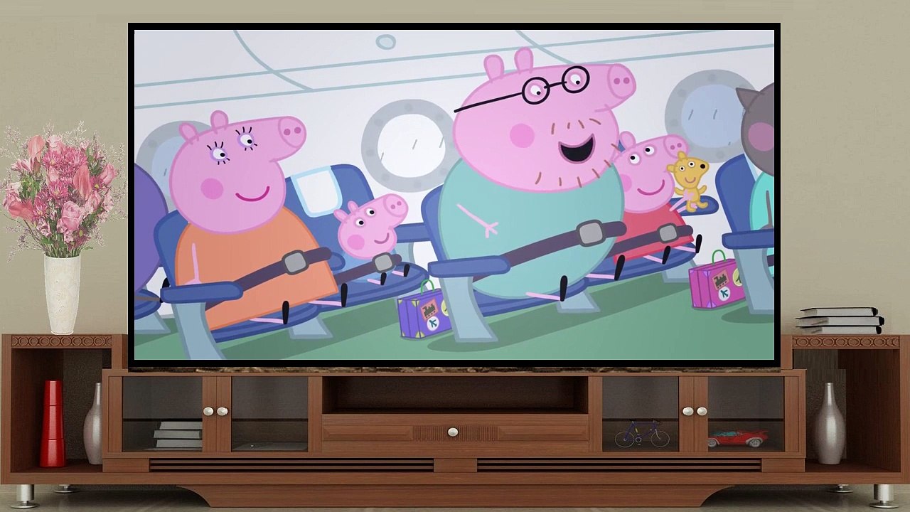 TimeForKidsTV | Peppa Pig - Flying On Holiday (clip)