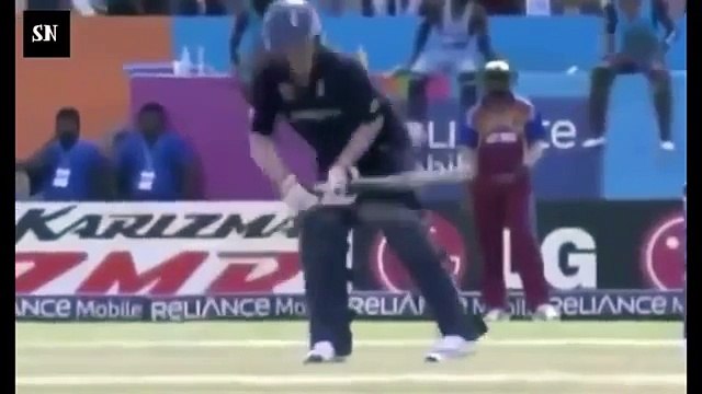 Top 10 Unbelievable cricket shots in history (Updated 2016)