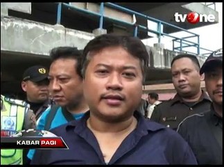 Diduga Mabuk, Sebuah Mobil Sedan Terjun dari Lantai 3