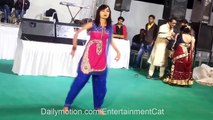 pakistani Desi Girl Wedding Dance - Balam Pichkari - HD - Video Dailymotion