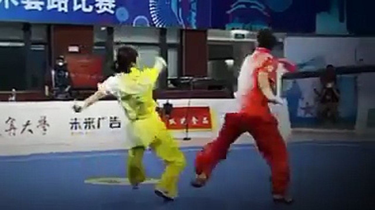 Two girls performance fighting on the stage, Awesome skilled