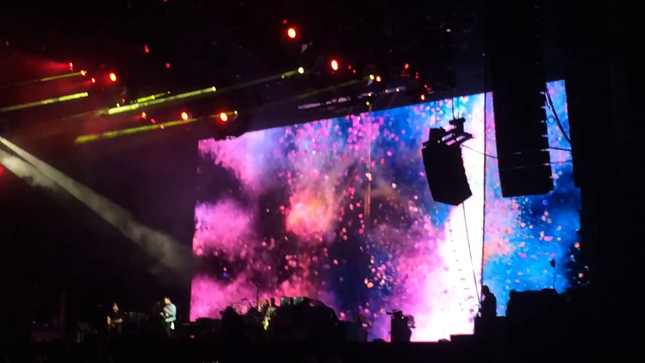 Kings Of Leon "Sex On Fire" Live Rock Werchter 2014 (HD)