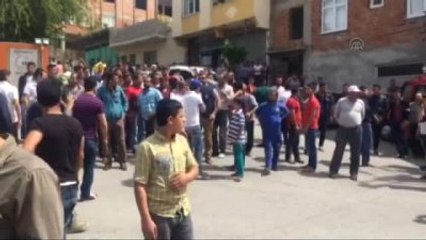 Kilis'e 2 Roket Mermisi Düştü (2)