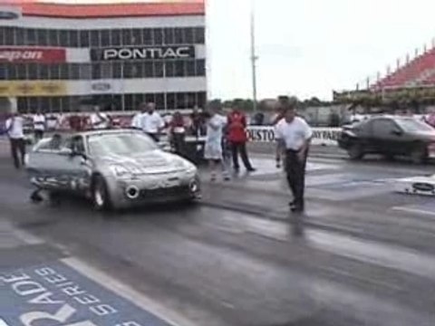 Cars- nissan 350z twin turbo drag race almost crashes