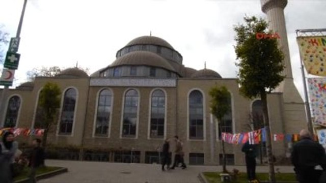 Duisburg ve Gelsenkirchen?de 23 Nisan Bayramı Çocukları Coşturdu