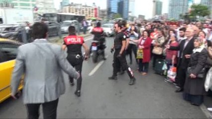 Durakta "Yol Kapatma" Protestosu