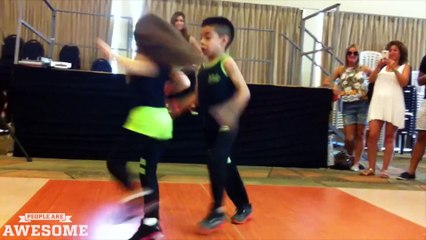 PEOPLE ARE AWESOME (Kids Edition)