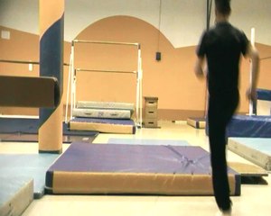 Henri Mauriès Straddle Jump