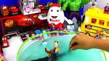 Hulk, Homem Aranha, Peppa Pig & bob Esponja ATAQUE de TUBARÃO!   SAIBA CORES Surpresa Ovos Play Doh