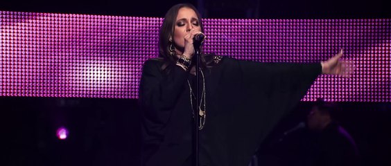 Christine D'Clario - Gloria en lo Alto - En Vivo (1080p)