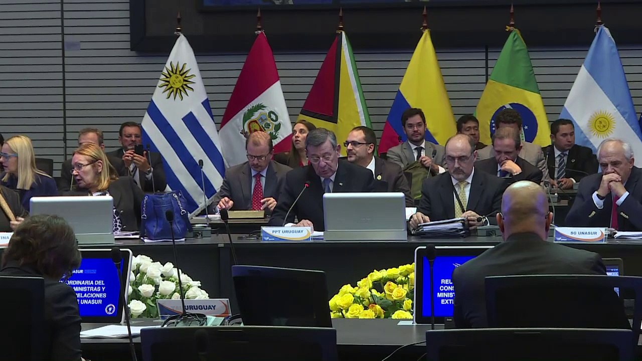 Unasul preocupada com possível impeachment no Brasil