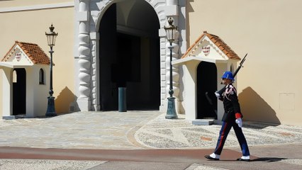 Garde du palais princier de Monaco