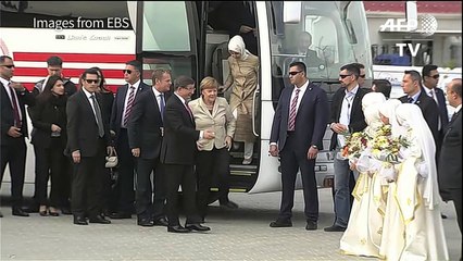 Merkel begins Turkey trip with visit to refugee camp