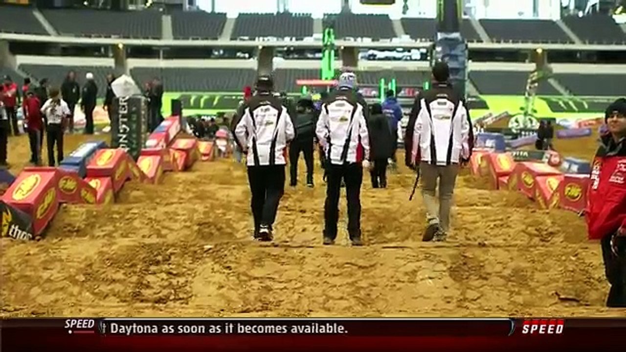 Мотоспорт. Чемпионат США по Суперкроссум 45