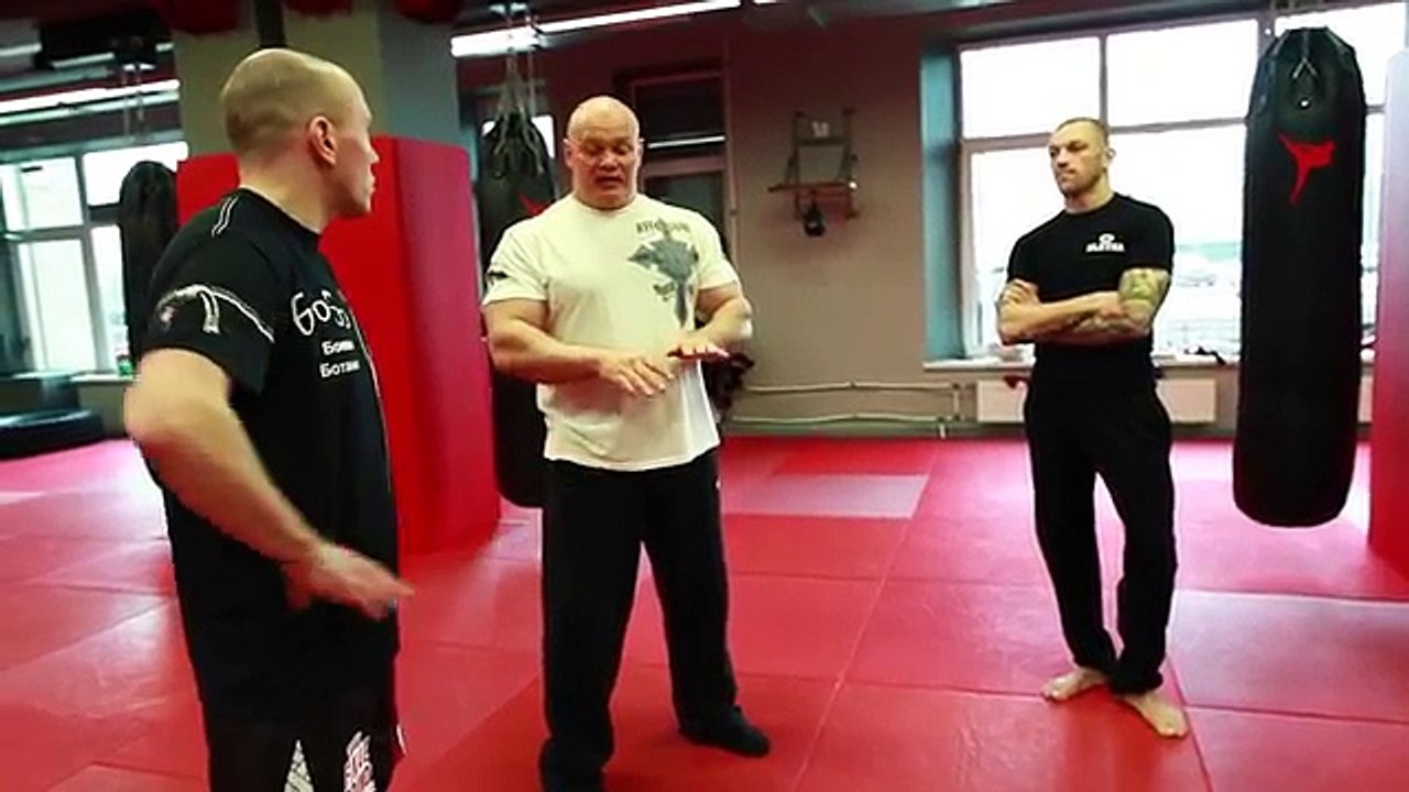 Нокаутирующии удар, сильныи удар и тренажеры 20