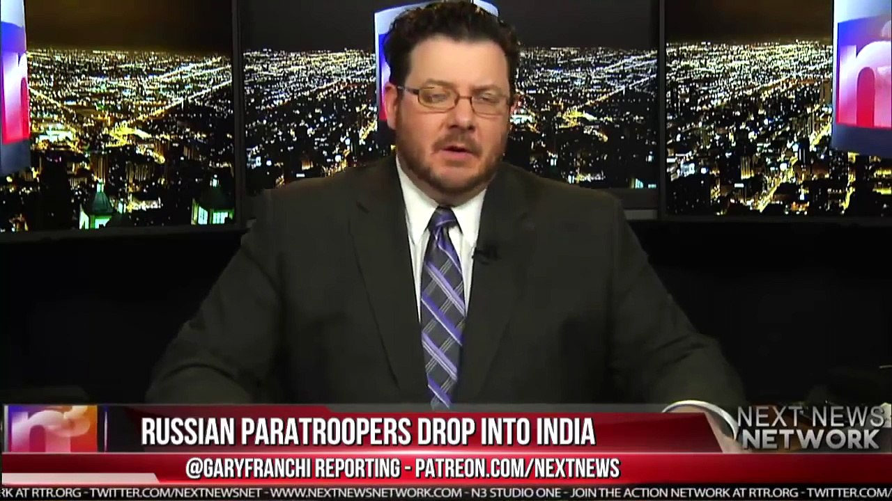 RUSSIAN PARATROOPERS DROP INTO INDIA